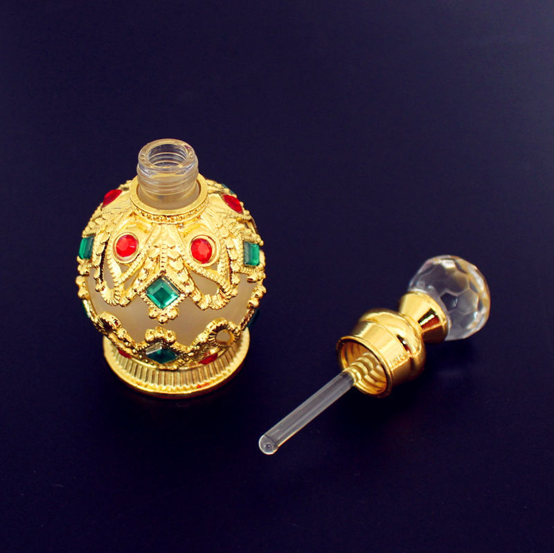 Sultan Attar – royal, strong presence