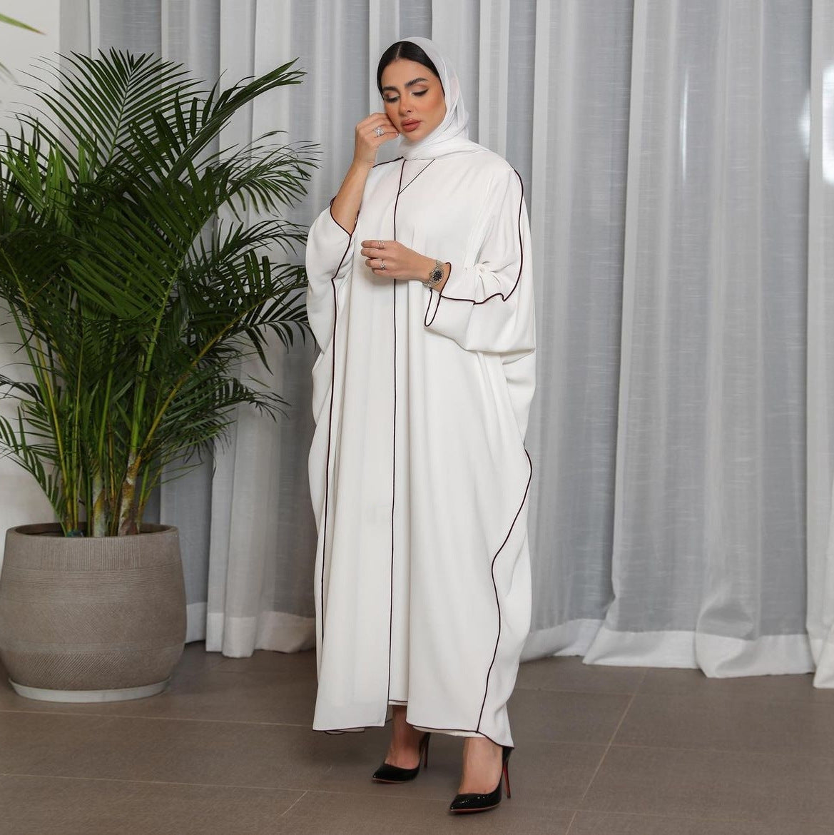 Women’s White Patchwork Abaya – Plus Size